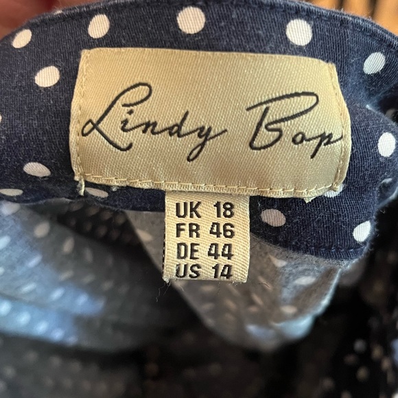 Lindy Bop size 14 navy blue and white polka dot pleated skirt with pockets - Picture 5 of 5